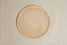 Cargar imagen en el visor de la galería, Individuales palma de iraca rattan X6
